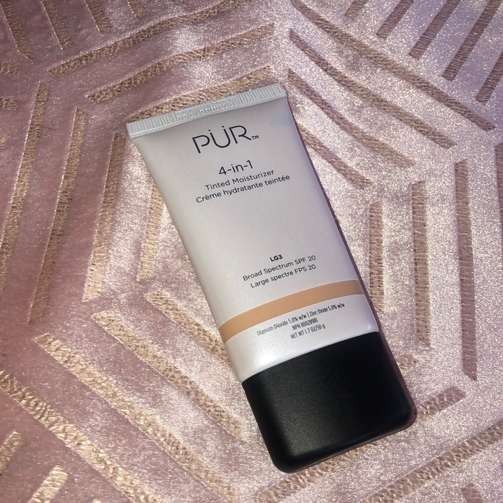 PUR Tinted moisturizer